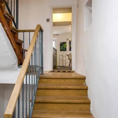 Aalvar And Aalto Apartment Rovinj
